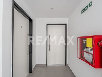 PH 2 AMBIENTES Y PATIO VENTA V. MITRE APTO CREDITO