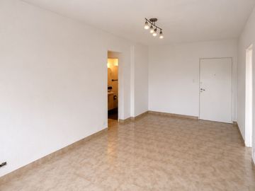 VENTA DEPARTAMENTO 4 AMBIENTES  EN V LURO/FLORESTA