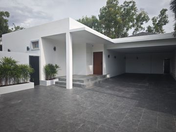 3 Bedroom Villa for sale in Ao Nang, Krabi