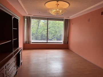 CASA EN ESQUINA EN VENTA - EN UNA PLANTA - LOMAS VIRREYES - UBICACION PRIVILEGIADA