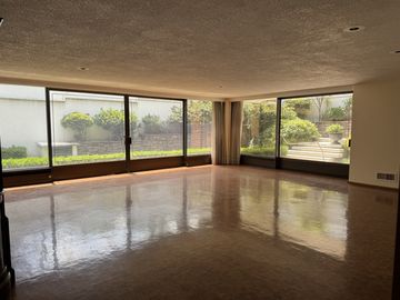 CASA EN ESQUINA EN VENTA - EN UNA PLANTA - LOMAS VIRREYES - UBICACION PRIVILEGIADA