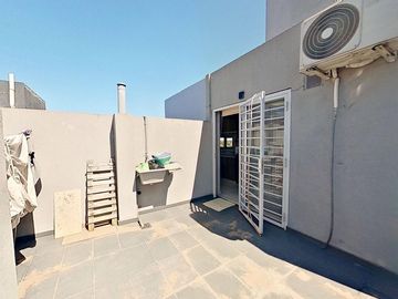VENTA DEPARTAMENTO 3 AMBIENTES AMPLIO C/ COCHERA