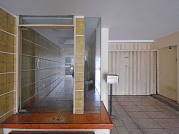 MONOAMBIENTE EN VENTA EN CABALLITO CON PATIO