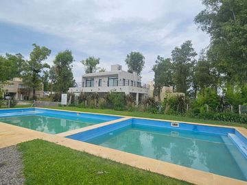 LOTE CENTRAL 600M2 EN ALVAREZ DEL BOSQUE MORENO