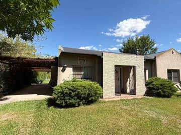 Casa Venta 4Amb+Casa Huesp 2 Amb-Parque Exaltación