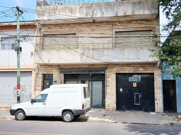 Galpón c/departamento de 123 m2 a terminar en P.A.