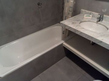 VENTA DE DEPARTAMENTO TRES DORMITORIOS ALBERDI