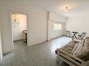 Venta Dpto 2 Amb Vicente Lopez c/ Cochera y Balcon