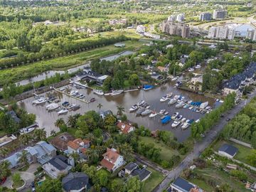 Venta lote interno en Boatcenter con amarra
