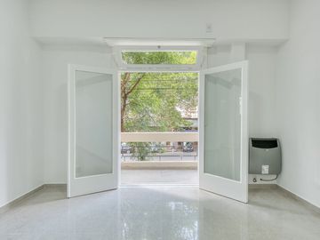 Casa edificio en block 20 u venta Pque Chacabuco
