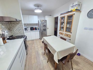 Venta 4 ambientes Recoleta Patio Cochera Balcón