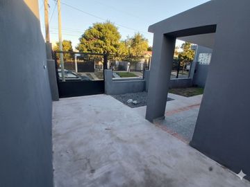 Venta Casa 3 Ambientes Ituzaingó