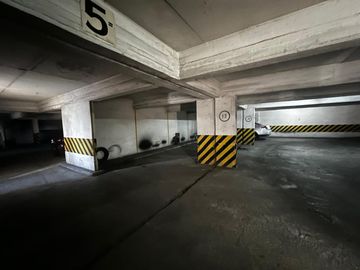 Venta Cochera zona Tribunales excelente ubicación