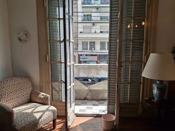 VENTA DEPTO 5 AMBIENTES MONTSERRAT BALCON PATIO