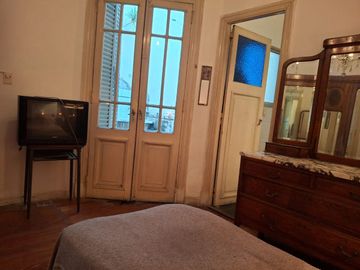 VENTA DEPTO 5 AMBIENTES MONTSERRAT BALCON PATIO