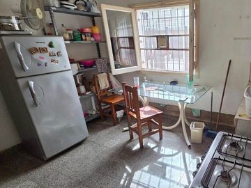 VENTA - DOS CASAS DE 2 DORMITORIOS, UNA A TERMINAR