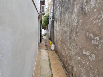 VENTA - DOS CASAS DE 2 DORMITORIOS, UNA A TERMINAR