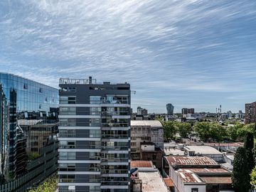 VENTA OFICINA 136M2 EDIFICIO CORPORATIVO BELGRANO