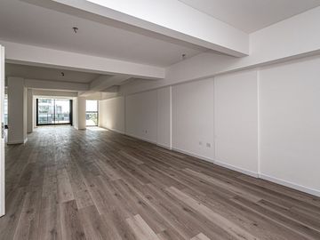 VENTA OFICINA 136M2 EDIFICIO CORPORATIVO BELGRANO