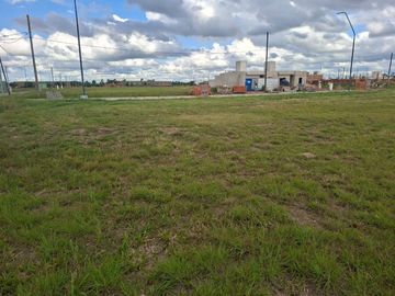 VENTA LOTE EN CUESTAS DE MANANTIALES APTO DUPLEX