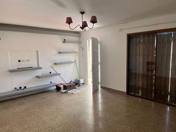 VENDE CASA 3 DORM. EN OBSERVATORIO