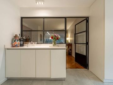 VENTA HERMOSO DEPARTAMENTO 4 AMB. RECICLADO