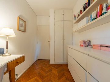 VENTA HERMOSO DEPARTAMENTO 4 AMB. RECICLADO