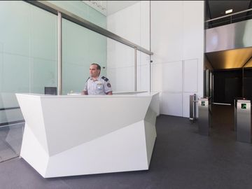 VENTA BELGRANO OFICINA CATEGORIA FTE COCHERA FIJA