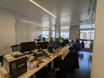 VENTA BELGRANO OFICINA CATEGORIA FTE COCHERA FIJA