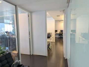 VENTA BELGRANO OFICINA CATEGORIA FTE COCHERA FIJA