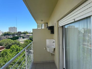 DEPARTAMENTO DOS AMB AMOBLADO  CON BALCÓN AL FTE