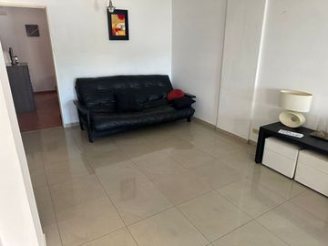 DEPARTAMENTO DOS AMB AMOBLADO  CON BALCÓN AL FTE