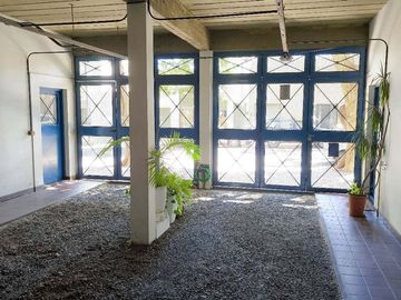 VENTA TRIPLEX 4 AMBIENTES SAAVEDRA COCHERA