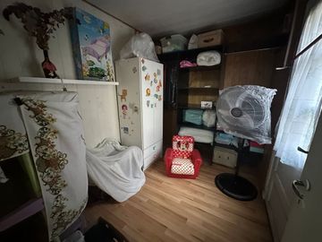 CASA PARA 2 FAMILIAS VENTA LANUS GALPON JARDIN