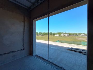 CASA EN VENTA HARAS DEL SUR 3 PILETA 4 DORMITORIOS