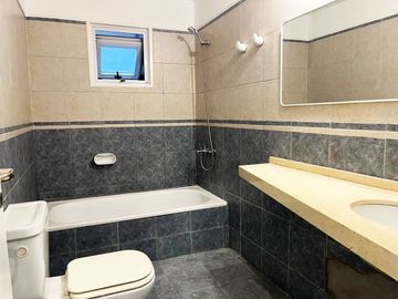 ALQUILER DEPARTAMENTO 2 AMBIENTES COCHERA COMPLEJO