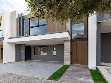CASA EN VENTA CON RECÁMARA EN PB EN PARQUE SOFÍA
