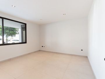 CASA EN VENTA CON RECÁMARA EN PB EN PARQUE SOFÍA