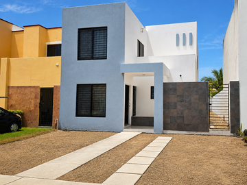 CASA EN RENTA MERIDA, GRAN SANTA FE, AMUEBLADA, DISPONIBLE.