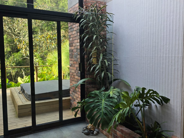 HERMOSA CASA CAMPESTRE EN VENTA EN EL RETIRO