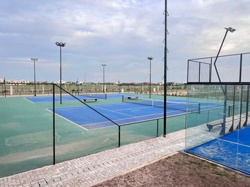 Venta lote Funes Lakes canal central y otros