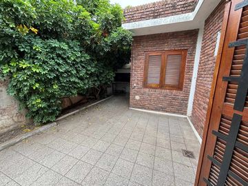 CASA EN VENTA EN PERGAMINO EN ZONA CENTRICA