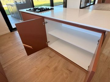 VENTA a ESTRENAR 5 amb Puertos del Lago