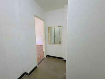 Venta PH  3 ambientes, villa del parque con patio