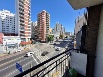 VENTA DEPARTAMENTO DOS AMBIENTES , AVELLANEDA .