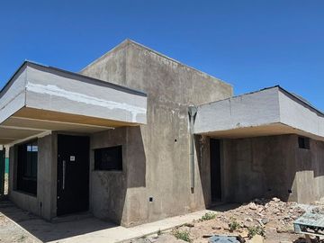 VENTA CASA EN CONSTR5UCCIÓN AL 87% EN MAIPÚ