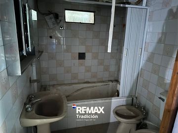 Casa 3 dorm. en venta – Sáenz Peña – 2 locales