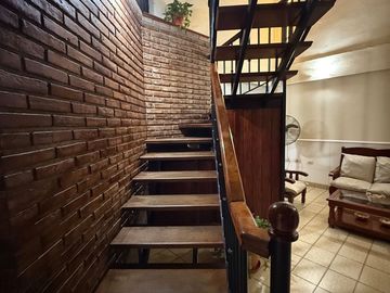 VENTA DE CASA EN EL CENTRO DE LA BANDA