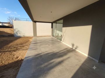 Casa de categoría a estrenar en Viñas del Torreón