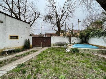CASA 4 AMBIENTES JARDIN PILETA Y QUINCHO SOURDEAUX
